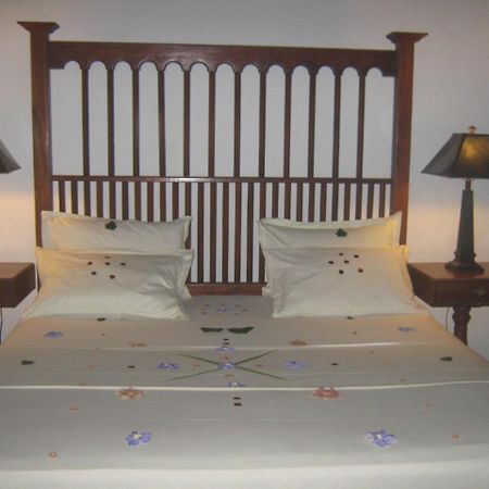 Villa Kusum Хиккадува Экстерьер фото