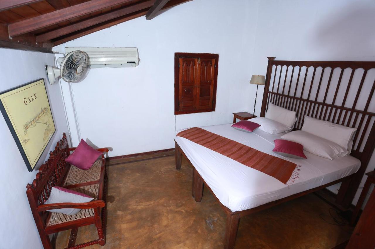 Villa Kusum Хиккадува Экстерьер фото