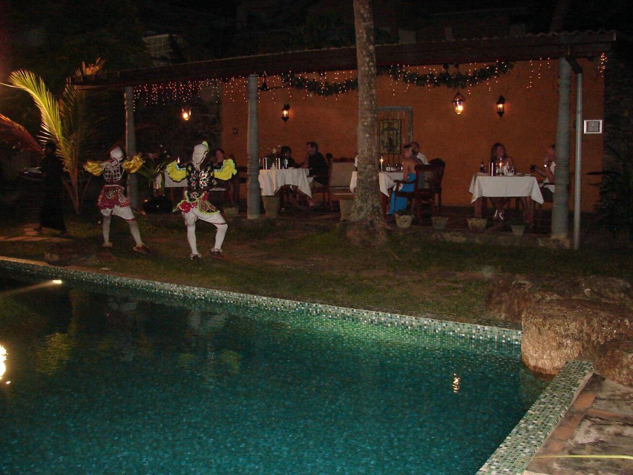 Villa Kusum Хиккадува Экстерьер фото